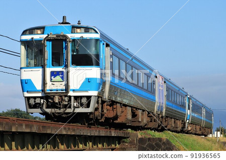 特快Tsurugisan / Kiha 185系列 91936565