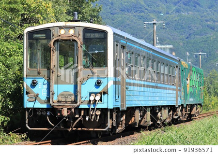 與讚線 Kiha 54 91936571