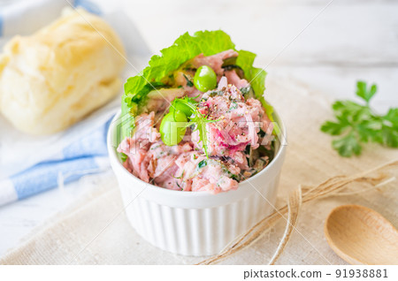 Bright potato salad with beets Bright potato salad with beets 91938881