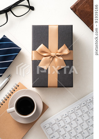 父親節 背景 頂視 辦公室 工作 禮物 Father's day 父の日 父親節 背景 頂視 辦公室 工作 禮物 Father's day 父の日 91939166