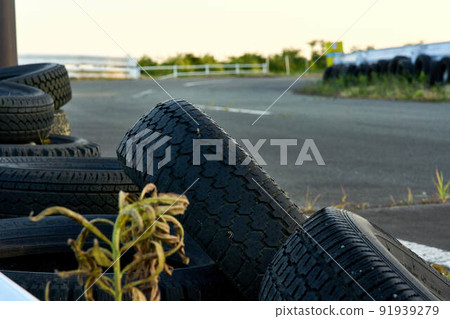 Waste tire Waste tire 91939279