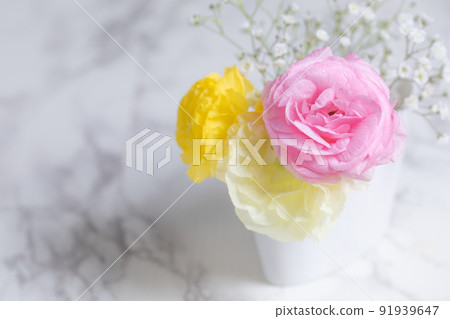 花:一小束毛茛 花:一小束毛茛 91939647