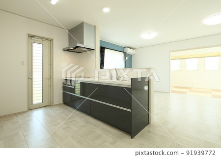 System kitchen in newly built housing LDK 91939772