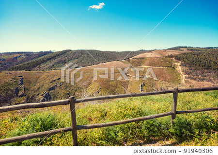The resting place with a beautiful view of the mountain near the Zezere river. Ferreira do Zezere, Portugal 91940306