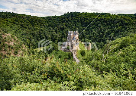 Medieval Eltz Castle - a famous landmark in Germany Medieval Eltz Castle - a famous landmark in Germany 91941062