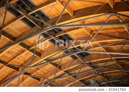 JR Kochi Station that uses a lot of small-diameter wood 91941768