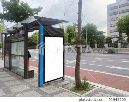 公交車站廣告、廣告、模型圖像 91942303