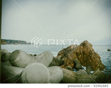 從旅館漁港眺望大海 從旅館漁港眺望大海 91942885
