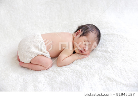 嬰兒 新生兒 新生兒 照片 俯臥 嬰兒 新生兒 新生兒 照片 俯臥 91945187