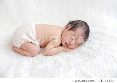 嬰兒 新生兒 新生兒 照片 俯臥 91945188