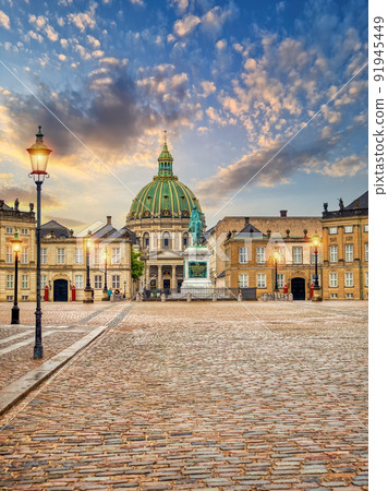 Frederik's Church known as The Marble Church and Amalienborg palace with the statue of King Frederick V. Amalienborg is the home of the Danish royal family Frederik's Church known as The Marble Church and Amalienborg palace with the statue of King Frederick V. Amalienborg is the home of the Danish royal family 91945449