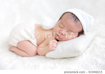 嬰兒 新生兒 新生兒 照片 俯臥 嬰兒 新生兒 新生兒 照片 俯臥 91946015