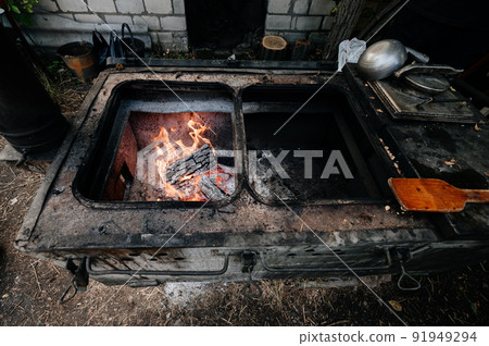 Cooking in the field kitchen during the war in Ukraine, conditions during the war. Cooking in the field kitchen during the war in Ukraine, conditions during the war. 91949294