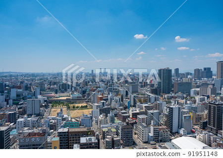 [大阪]從通天閣的特殊戶外展望台看到的大阪市[新世界] 91951148
