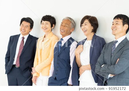 Middle generation senior generation business Middle generation senior generation business 91952172