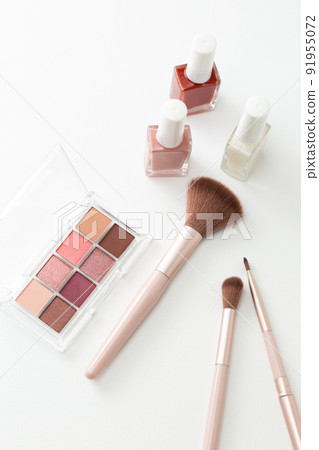 Makeup tool white background Makeup tool white background 91955072