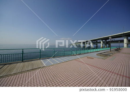 The sea in Rinku Park The sea in Rinku Park 91958000