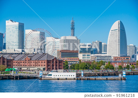 [神奈川縣]天氣晴朗的橫濱港未來 91961218