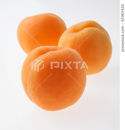 Apricots Apricots 91965420