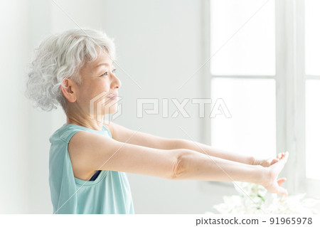 高級女性伸展運動（健康/保健） 91965978