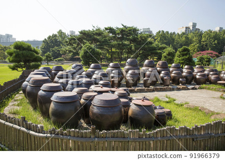 Traditional Korean Jangdokdae seen from the park Traditional Korean Jangdokdae seen from the park 91966379