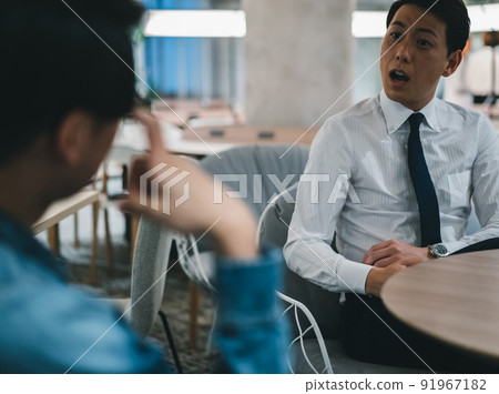 商務人士爭吵 91967182