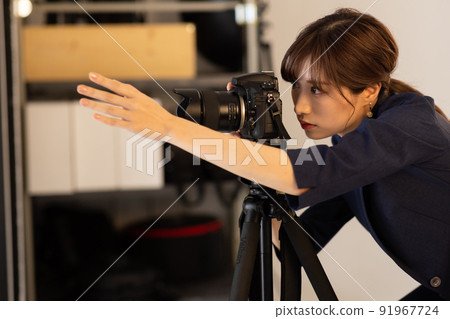 攝影棚裡的攝影師 攝影棚裡的攝影師 91967724