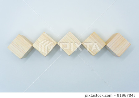 5 flat materials of cypress wood cube cubes arranged in a diamond shape on a white background 5 flat materials of cypress wood cube cubes arranged in a diamond shape on a white background 91967845