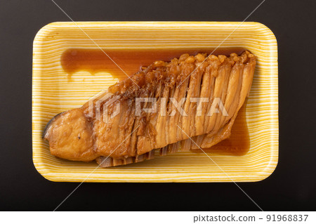 《Kesennuma City, Miyagi Prefecture》 Swordfish simmered in harmonica, a rare part 91968837