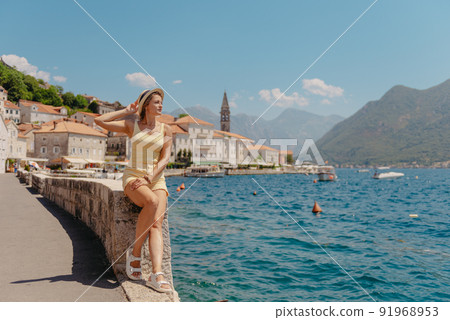 woman, sea, female 91968953