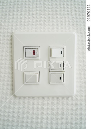 Various switches in the house 91970521