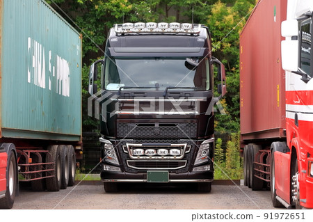 Trailer truck image Trailer truck image 91972651