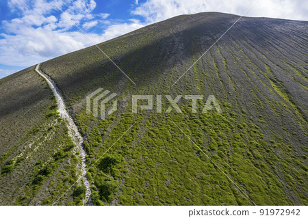 從空中看到的樽前山（鳥瞰圖） 91972942