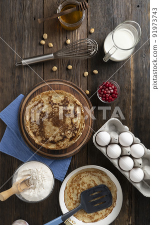 Large pancakes recipe Large pancakes recipe 91973743