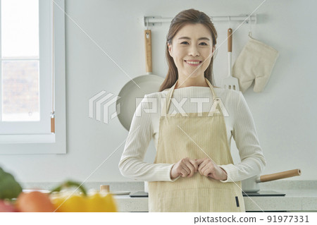 Cooking,Cooking,Cook,Cook,Housewife,Housewife,Young Woman,Kitchen,Kitchen,Kitchen,Home,House,Korean Cooking,Cooking,Cook,Cook,Housewife,Housewife,Young Woman,Kitchen,Kitchen,Kitchen,Home,House,Korean 91977331
