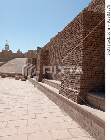 Wall of an ancient fortress in Egypt Wall of an ancient fortress in Egypt 91983579