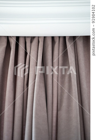 folds of curtains near the ceiling folds of curtains near the ceiling 91984102