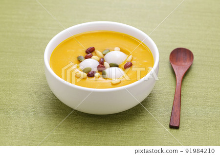 Hobakjuk (pumpkin porridge) Hobakjuk (pumpkin porridge) 91984210