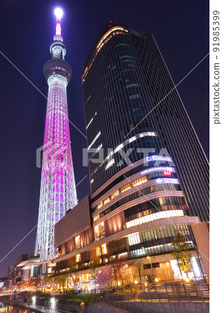 Tokyo Sky Tree Mai Illuminated 91985399