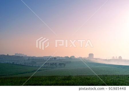 Morning of ranch 91985448