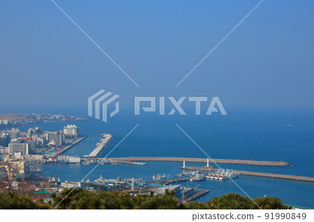 涼爽的海天風光 涼爽的海天風光 91990849