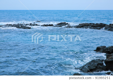 Ocean view from the Jeju Island promenade 91993251