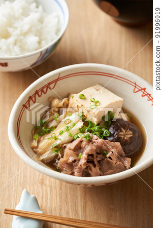 肉和豆腐 91996919