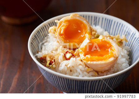 Narcotic egg on top of rice 91997783