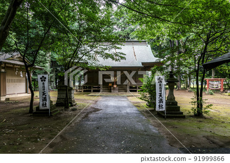 Higashifukida Tenmansha Shrine where you can feel the natural freshness 91999866