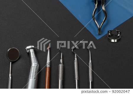Set of metal dental instruments for teeth dental care 92002047