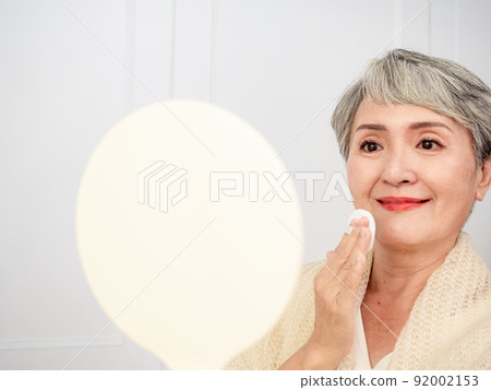 50 Haptic Maturity Asu Female Kyoko Reflex Medium 蒸 臉 臉 Skin portrait. 92002153