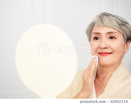 50 Haptic Maturity Asu Female Kyoko Reflex Medium 蒸 臉 臉 Skin portrait. 92002154