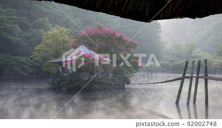 紅小蘗花林中的一日休閒小鎮 紅小蘗花林中的一日休閒小鎮 92002748
