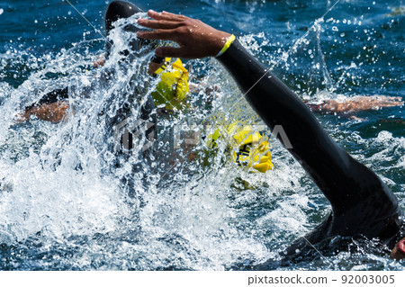 Triathlon swimmer 92003005
